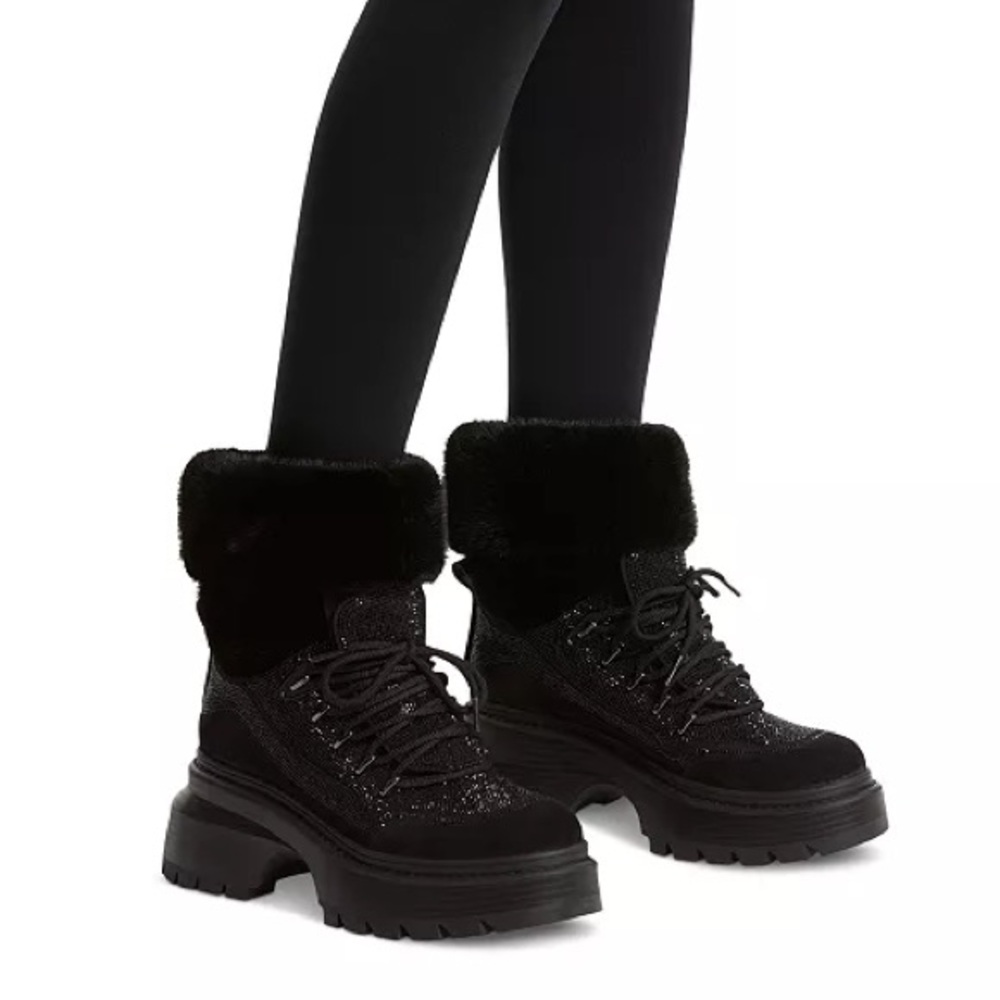 MICHAEL Michael Kors Women's Shiloh Booties size 6.5 New without tag - Picture 3 of 16
